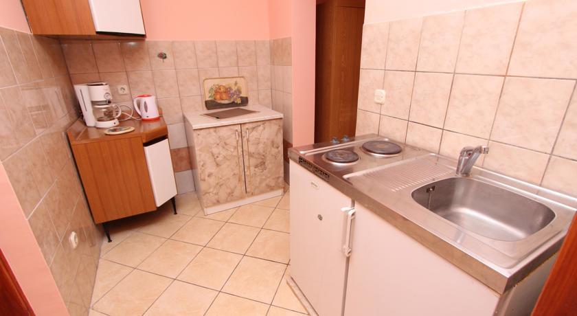 Apartments Grace ロヴィニ 部屋 写真