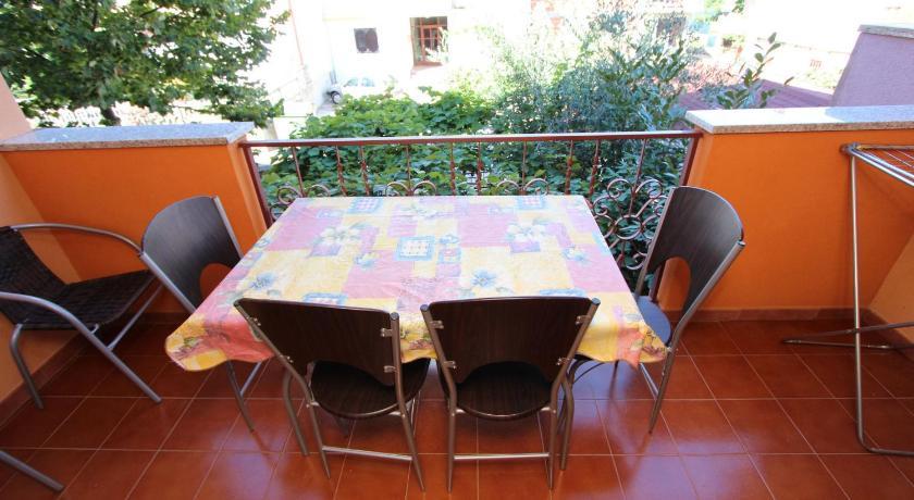 Apartments Grace ロヴィニ 部屋 写真